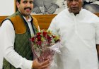 विक्रमादित्य ने आश्वासन दिया कि सरकार पार्टी के मूल सिद्धांतों पर काम करेगी.. खड़गे से मुलाकात की