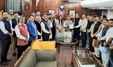 प्रदेश की बिगड़ती आर्थिक स्थिति के कारण वित्तीय संकट इतना गहरा गया है कि हालात आर्थिक आपातकाल जैसे पैदा हो गए हैं : जयराम