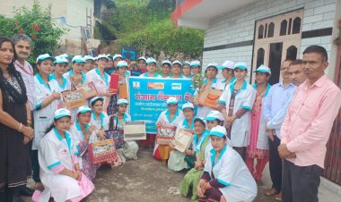 सुराह की महिलाओं ने सीखे जूट के बैग बनाना