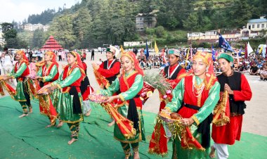 तीन दिवसीय खेल प्रतियोगिता सम्पन्न नशे को हराने के लिए सामूहिक प्रयास आवश्यक - डॉ. शांडिल