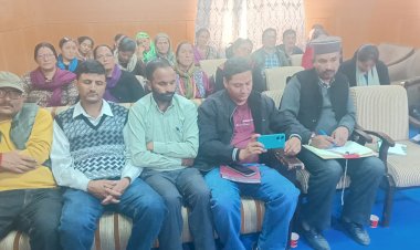 उदयपुर में राष्ट्रीय बचत राज्य सलाहकर बोर्ड के उपाध्यक्ष प्रकाश चंद करड़ ने की  जागरूकता शिविर की अध्यक्षता