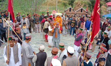 शोभा यात्रा के साथ आरंभ हुआ देवी साहिबा धरेच का आठ दिवसीय मेला