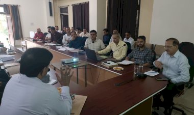 मुख्य अरण्यपाल मण्डी की अध्यक्षता एफसीए मामलों की समीक्षा बैठक आयोजित