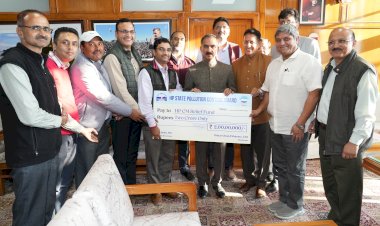 मुख्यमंत्री ने सभी बोर्डों और निगमों के वेतन और पेंशन 28 तारीख को जारी करने के निर्देश दिए... एचपीएसपीसीबी ने मुख्यमंत्री राहत कोष में 2 करोड़ रुपये का अंशदान किया