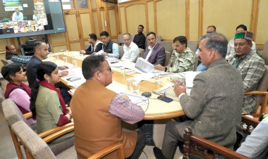 मुख्यमंत्री ने 31 अक्तूबर तक दुरूस्ती के लम्बित मामलों का निपटारा करने के निर्देश दिए