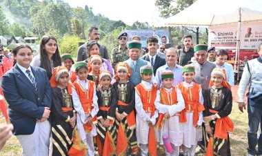 बच्चों को पैराग्लाइडिंग जैसी साहसिक गतिविधियां सीखने के लिए करें प्रेरितः शिव प्रताप शुक्ल