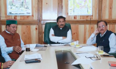 उचित मूल्य की दुकानों में खाद्य तेलों की कीमत में किसी प्रकार की वृद्धि नहींः रामकुमार गौतम