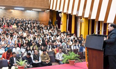 युवा संसद में बोले विधानसभा अध्यक्ष सिस्टम ही सर्वोच्च  -युवा संसद 2024 का हुआ शुभारंभ, कुलदीप पठानिया ने बतौर मुख्यातिथि की शिरकत