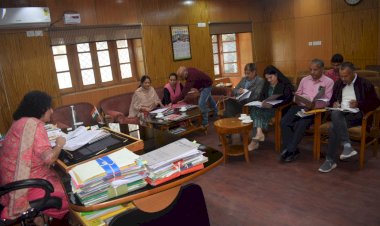 उपायुक्त तोरुल रवीश  ने की  राजीव गांधी स्वरोजगार स्टार्टअप योजना की जिला स्तरीय समिति बैठक की अध्यक्षता