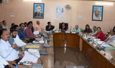 बैठक में चर्चित मामलों का समयबद्ध निपटारा सुनिश्चित बनाएं अधिकारी -सीमा कन्याल