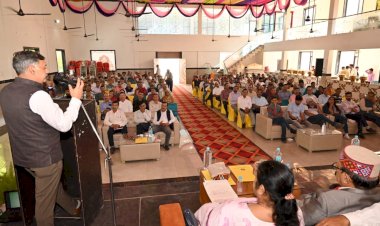 अपनी कार्यप्रणाली में प्रोफेशनलिज्म और पारदर्शिता लाएं सहकारी सभाएं : राजेश धर्माणी