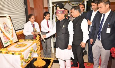 राज्यपाल ने दिया विद्यार्थियों के समग्र विकास पर बल