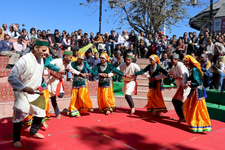 लोक विरासत की विलुप्त होती लोक कलाओं पर कार्यक्रम का आयोजन