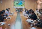 उपायुक्त की अध्यक्षता में हुई लम्बित वन संरक्षण अधिनियम प्रकरणों की बैठक