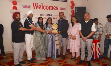 उपायुक्त ने किया यंग माइंड्स कोचिंग इंस्टीट्यूट का उद्घाटन