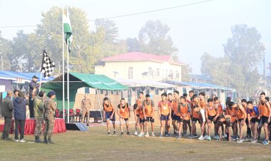 मंडी में अग्निवीर भर्ती शुरू, डीसी मंडी अपूर्व देवगन ने किया 1.6 कि.मी. दौड़ को फ्लैग ऑफ