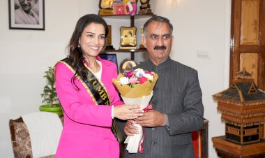 यूएमबी मिसेज इंडिया की प्रथम रनर-अप अक्षिता शर्मा ने मुख्यमंत्री से भेंट की