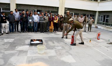आग की दुर्घटनाओं से त्वरित बचाव विषय पर मॉक ड्रिल आयोजित