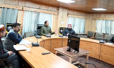 केलांग में ठोस कचरा प्रबंधन के प्रभावी कार्यान्वयन के लिए समीक्षा बैठक आयोजित