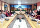 राज्य चुनाव आयुक्त अनिल खाची ने जिला हमीरपुर के अधिकारियों के साथ की बैठक