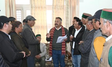 आंटीगली, चौरी कॉलोनी और चामसु नाला सड़कों की होगी मैटेलिंग - रोहित ठाकुर