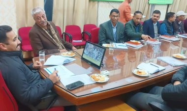 लोक निर्माण मंत्री ने समीक्षा बैठक की अध्यक्षता की स्वेज कंपनी के प्रतिनिधियों को दिए निर्देश