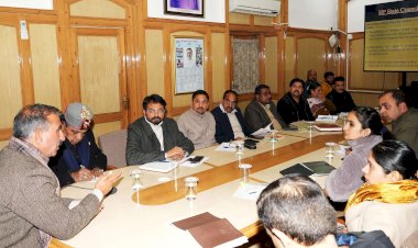 मुख्यमंत्री ने की सामाजिक न्याय एवं अधिकारिता विभाग की योजनाओं की समीक्षा