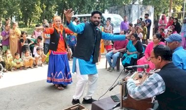 प्रदेश सरकार मुख्यमंत्री कन्यादान योजना के तहत 51 हजार व शगुन योजना के तहत 31 हजार रुपये की सहायता करती है प्रदान