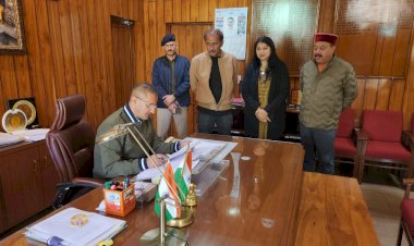 भाजपा शासित नगर परिषद का वजूद खतरे मे...नप  अध्यक्षा के खिलाफ अपनो का ही अविश्वास प्रस्ताव, कांगेस देगी साथ बगावत करने वाले पार्षदों का...