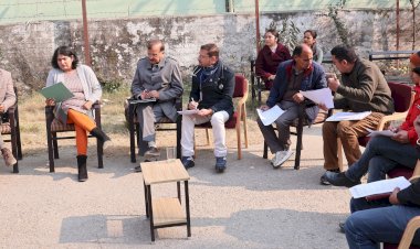 एकीकृत महिला पुनर्वास केंद्र भुंतर की प्रबंधन समिति की समीक्षा बैठक