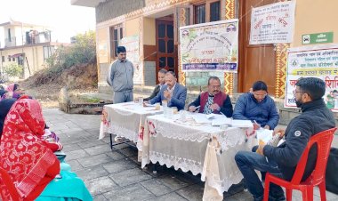 प्रशासन गांव की ओर: खरवाड़ में किया जनसमस्याओं का निवारण