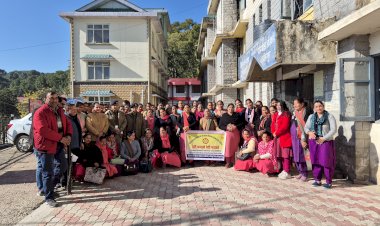 पंचायत प्रतिनिधियों, आंगनवाड़ी और आशा वर्कर्स को बताईं महिला विकास एवं सशक्तिकरण योजनाएं