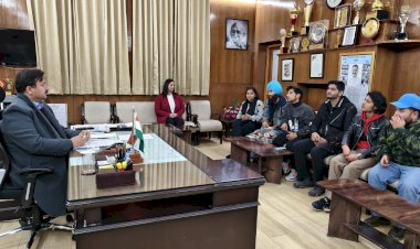 सोशल मीडिया इन्फ़्लुएंसर करेंगे नशे के खिलाफ जागरूक- उपायुक्त