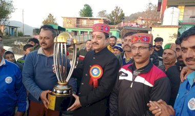 नाया में पांच लाख से बनेगा सामुदायिक भवन ,  सुरेश कश्यप ने की घोषणा 