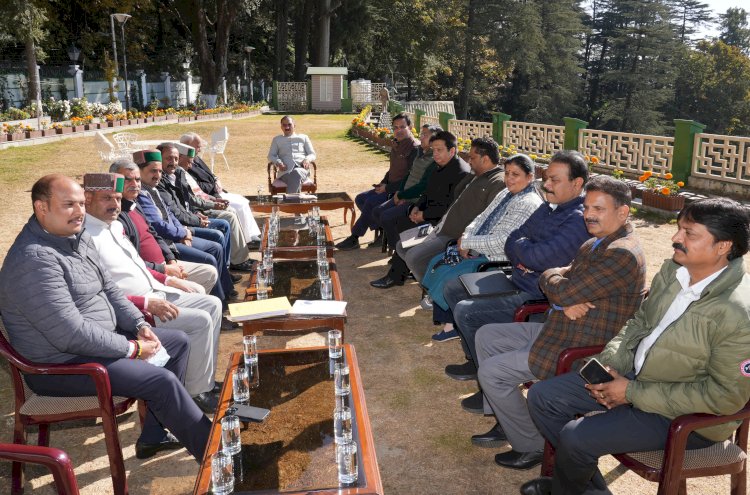 मुख्यमंत्री ने जिला कांगड़ा के वरिष्ठ कांग्रेस नेताओं के साथ की चर्चा कांगड़ा जिला का विकास राज्य सरकार की प्राथमकिताः मुख्यमंत्री