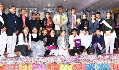 विद्यालय स्तर की शिक्षा बेहतर भविष्य का आधार - संजय अवस्थी