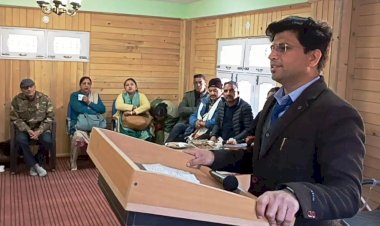 विधिक सेवा प्राधिकरण ने रामपुर की ग्राम पंचायत भड़ावली में लोगों को मुफ्त कानूनी जानकारी की प्रदान