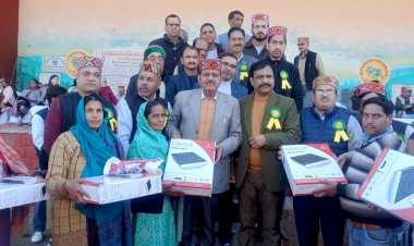 कामगारों को 13 योजनाओं से लाभान्वित करेगा कामगार कल्याण बोर्ड : नरदेव कंवर