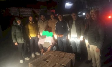 अंग्रेजी शराब की 156 बोतलें पकड़ी, आरोपी हिरासत में