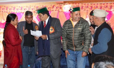 राष्ट्रपिता महात्मा गांधी के आदर्शों को जीवन में अपनाना ही उन्हें सच्ची श्रद्धाजंलि - डॉ. शांडिल