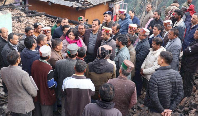 तांदी अग्निकांड प्रभावितों ने किया उपायुक्त का धन्यवाद, मुस्तैदी से प्रशासन ने किया राहत कार्य।