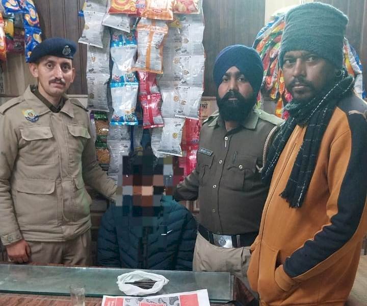 पांवटा में चाय की दुकान से पकड़ी 205 ग्राम चरस, आरोपी दबोचा