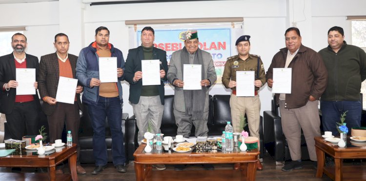 स्वेच्छा से विद्युत सब्सिडी छोड़ने के लिए आगे आएं संपन्न लोग - डॉ. शांडिल