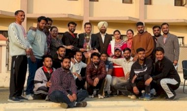 हिमालयन इंस्टिट्यूट ऑफ फार्मेसी ने क्रिकेट मैच में विजेता ट्रॉफी पर किया कब्ज़ा