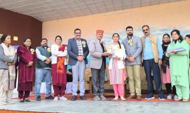 नए विचारों और अवसरों की प्रणेता बनें बेटियां : कैप्टन रणजीत सिंह