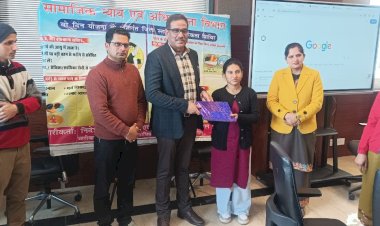 तकनीकी विश्वविद्यालय में बताया मासिक धर्म स्वच्छता का महत्व