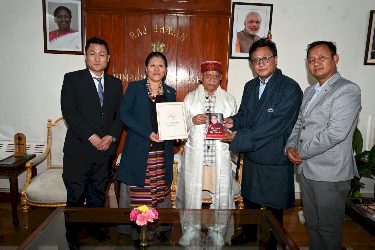 निर्वासित तिब्बती संसद के सांसदों ने राज्यपाल से भेंट की