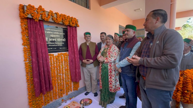 विधायक अजय सोलंकी ने उच्च विद्यालय मालगांव के पारितोषिक वितरण समारोह में शिरकत की