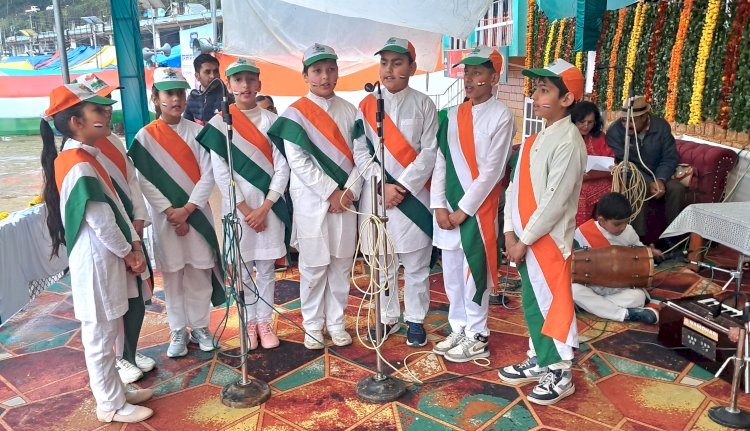 अंडर 12 समूह गान में सरस्वती विद्या मंदिर प्रथम स्थान पर रहा