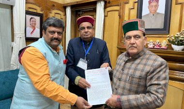 भारतीय पत्रकार कल्याण मंच ने  हरियाणा सरकार की तर्ज पर हिमाचल के पत्रकारों को भी पैंशन देने की मांग को ले कर  मांग पत्र सौंपा